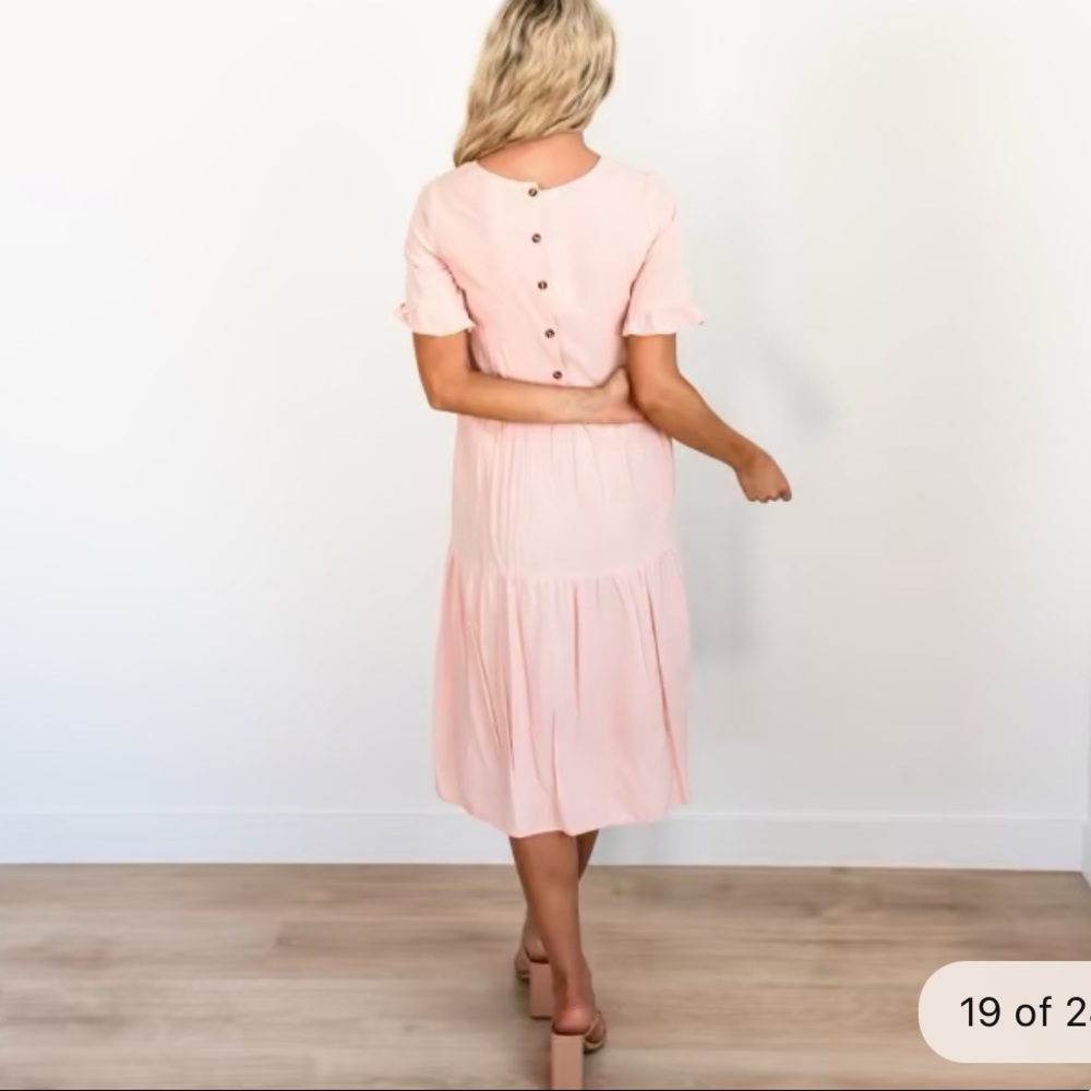 NWT Sign Here button back dress